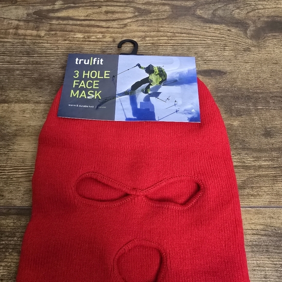 New Trufit Vibrant Red Face Mask One Size - Picture 2 of 4